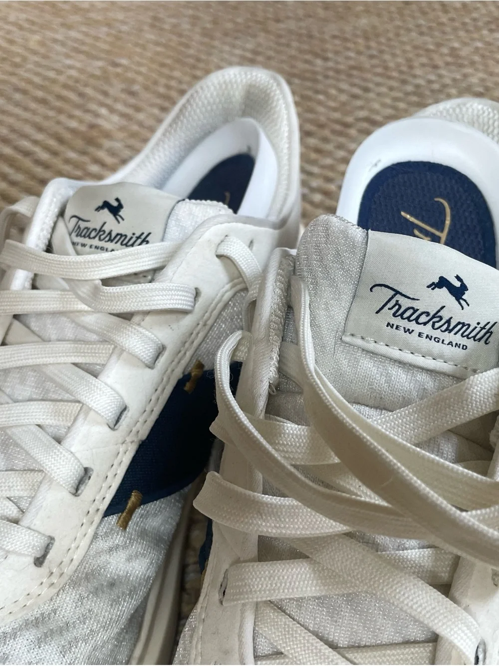 Tracksmith Eliot Runner - Picture 3 of 10